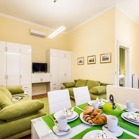 Kiwi In The Heart Of With Free Parking
